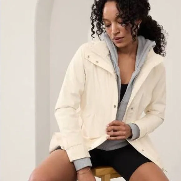 ATHLETA RAINOUT SUTRO TRENCH - Picture 2 of 4